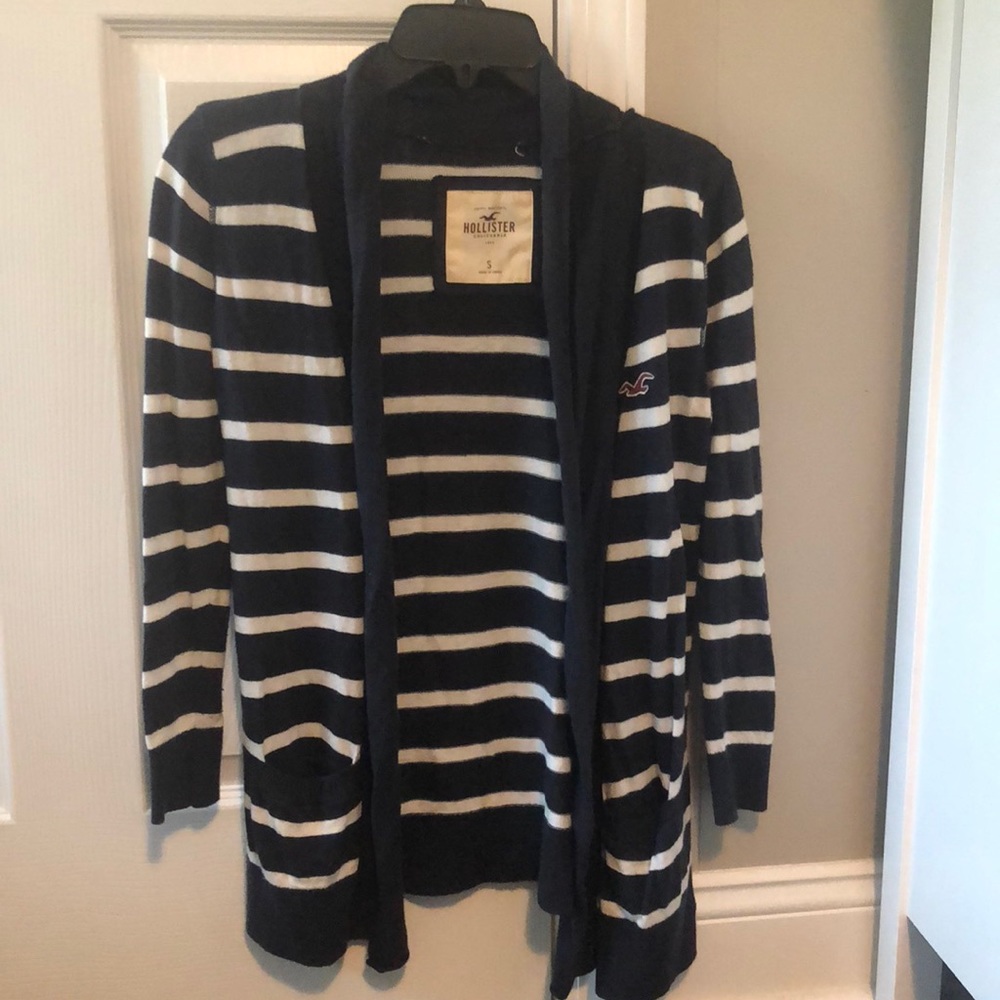 Hollister cardigan